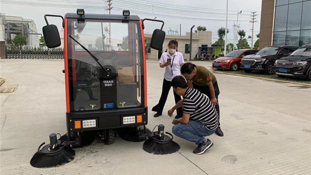 小型駕駛式掃地車哪家做的比較好